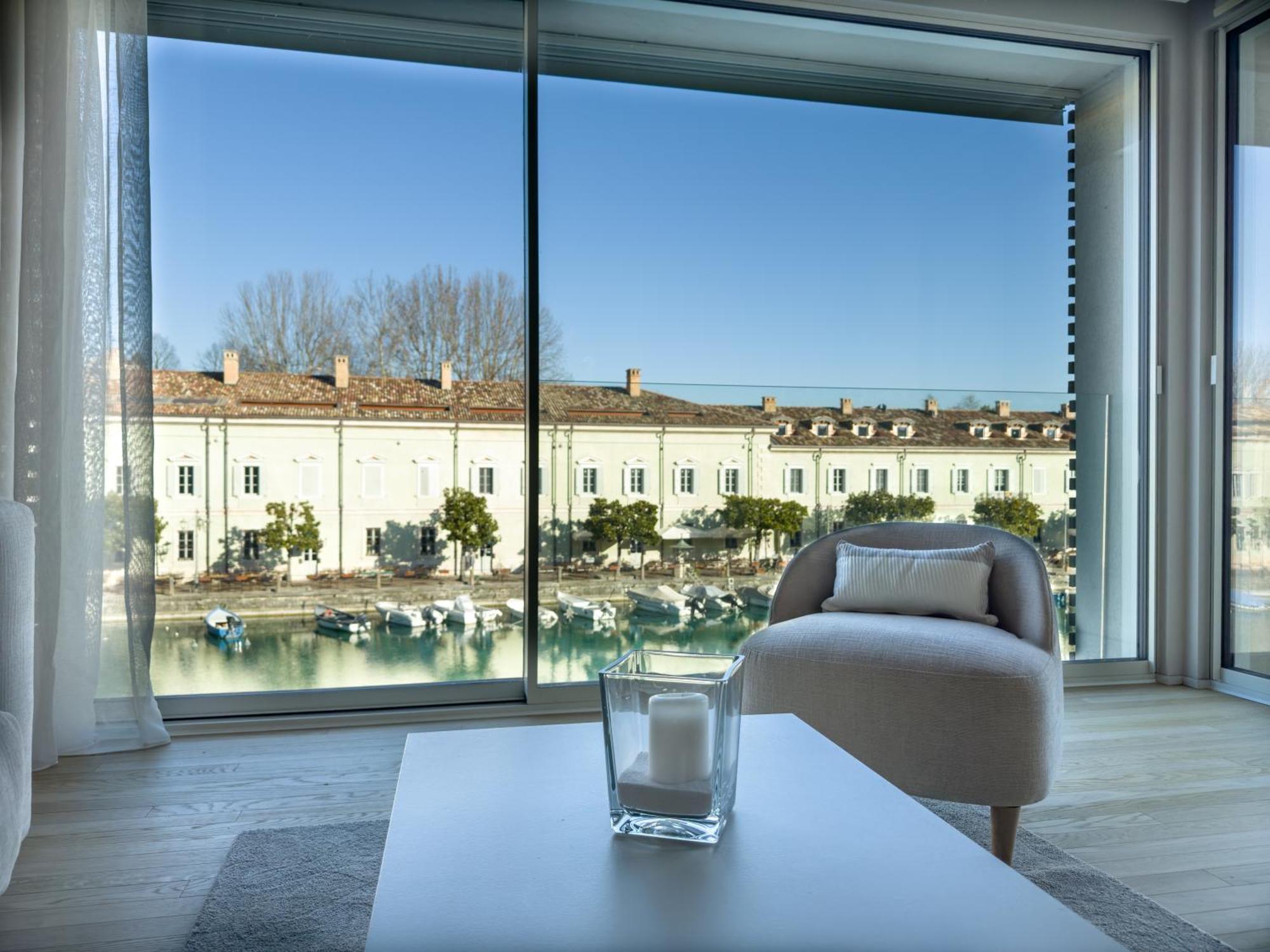 Palazzo Cordigero - * Peschiera del Garda
